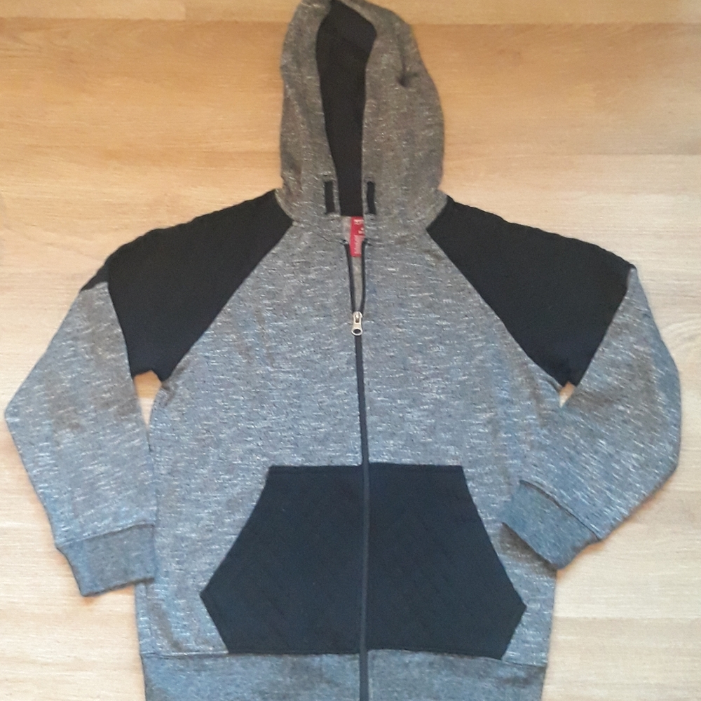 Arizona Jean Co. Boy's Gray Quilted Hoodie Sweatshirt - Size 10/12 Medium - Picture 4 of 9